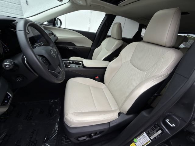 Used 2024 Lexus RX 350 FWD w/ Technology Package image 24