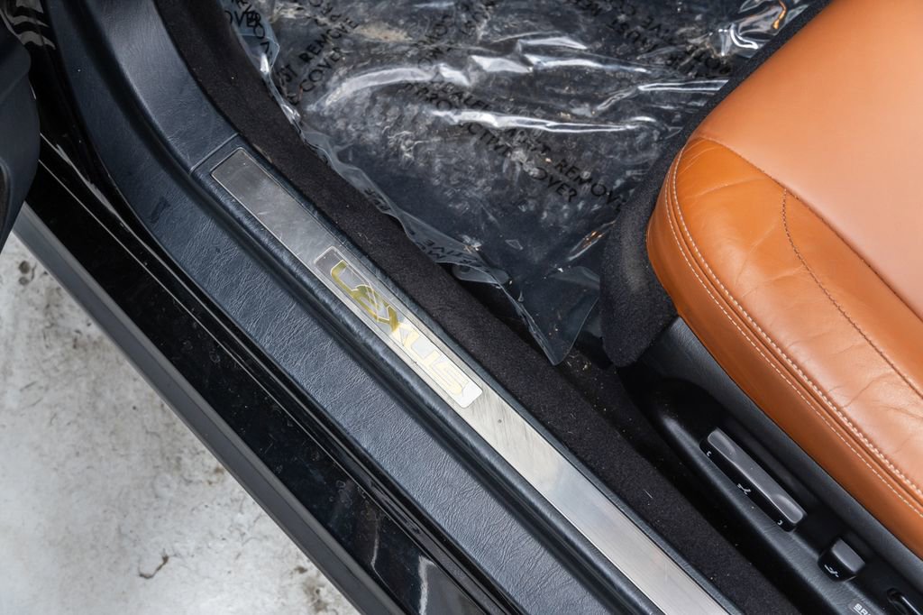 Used 2004 Lexus SC 430 Convertible RWD image 22