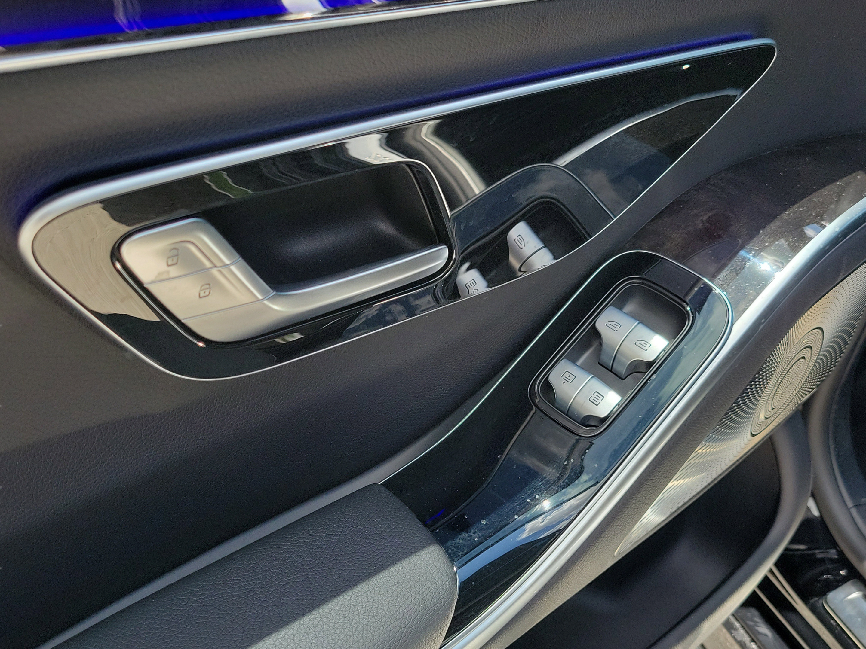 Certified 2023 Mercedes-Benz S 500 4MATIC image 8