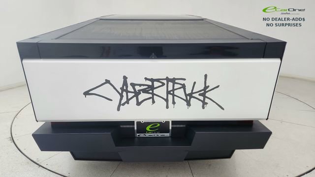 Used 2024 Tesla Cybertruck AWD Crew Cab image 12