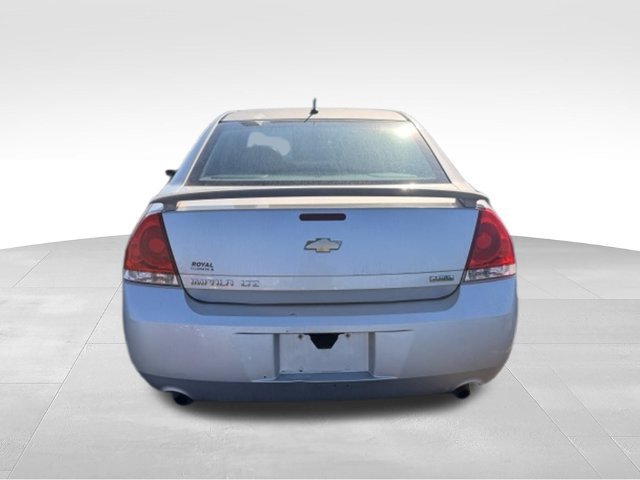 Used 2012 Chevrolet Impala LTZ FWD image 4