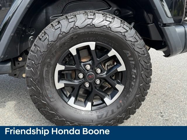 Used 2018 Jeep Wrangler Rubicon AWD/4WD image 11