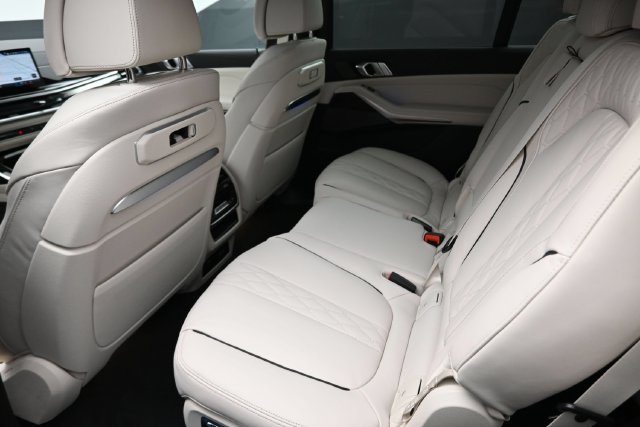 New 2027 BMW X7 xDrive40i AWD/4WD image 22