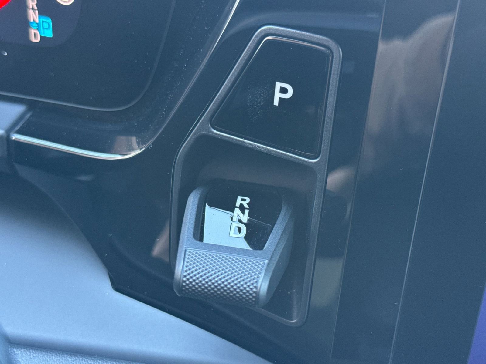 Certified 2025 Porsche Macan Electric RWD image 26