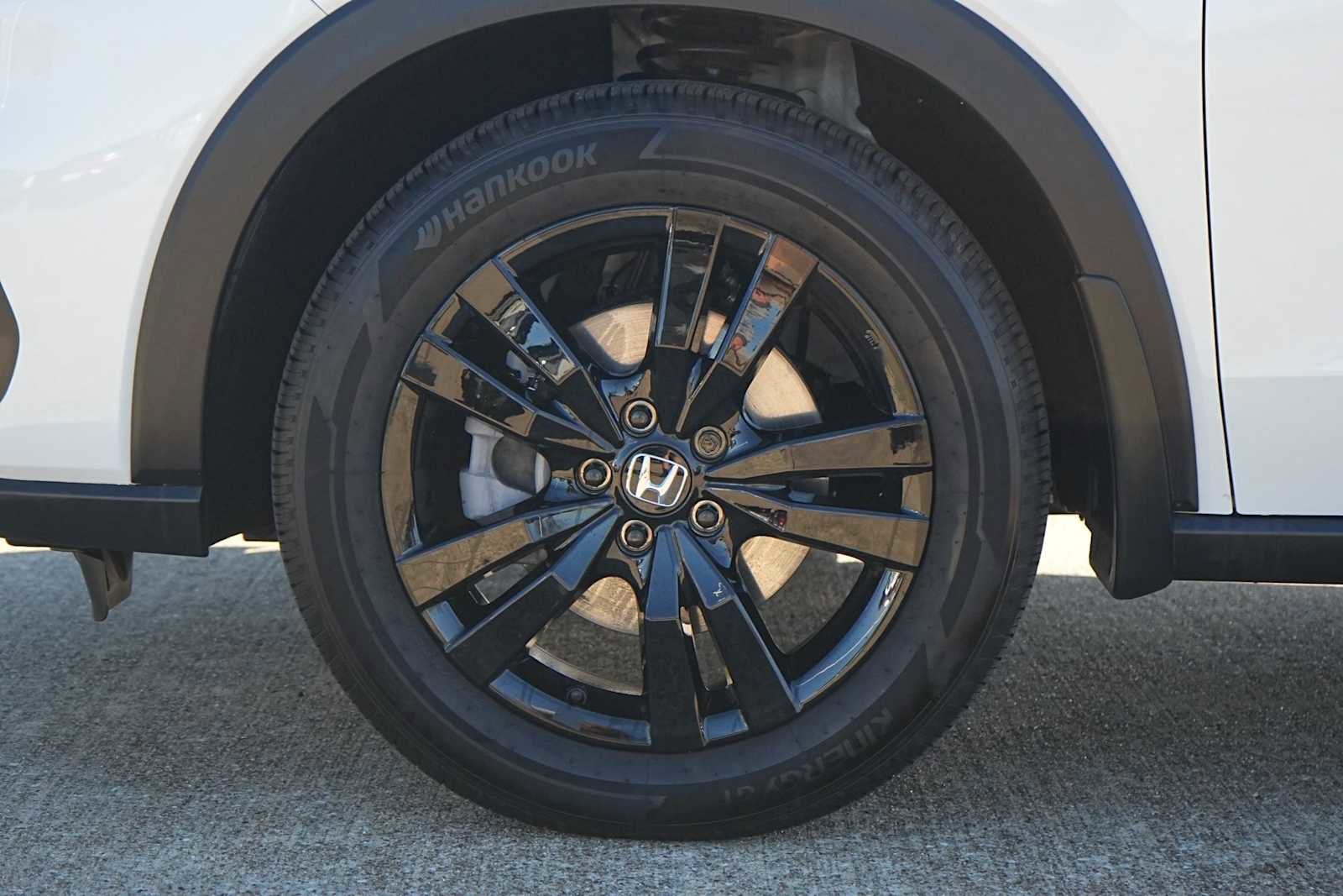 Certified 2026 Honda HR-V Sport image 7