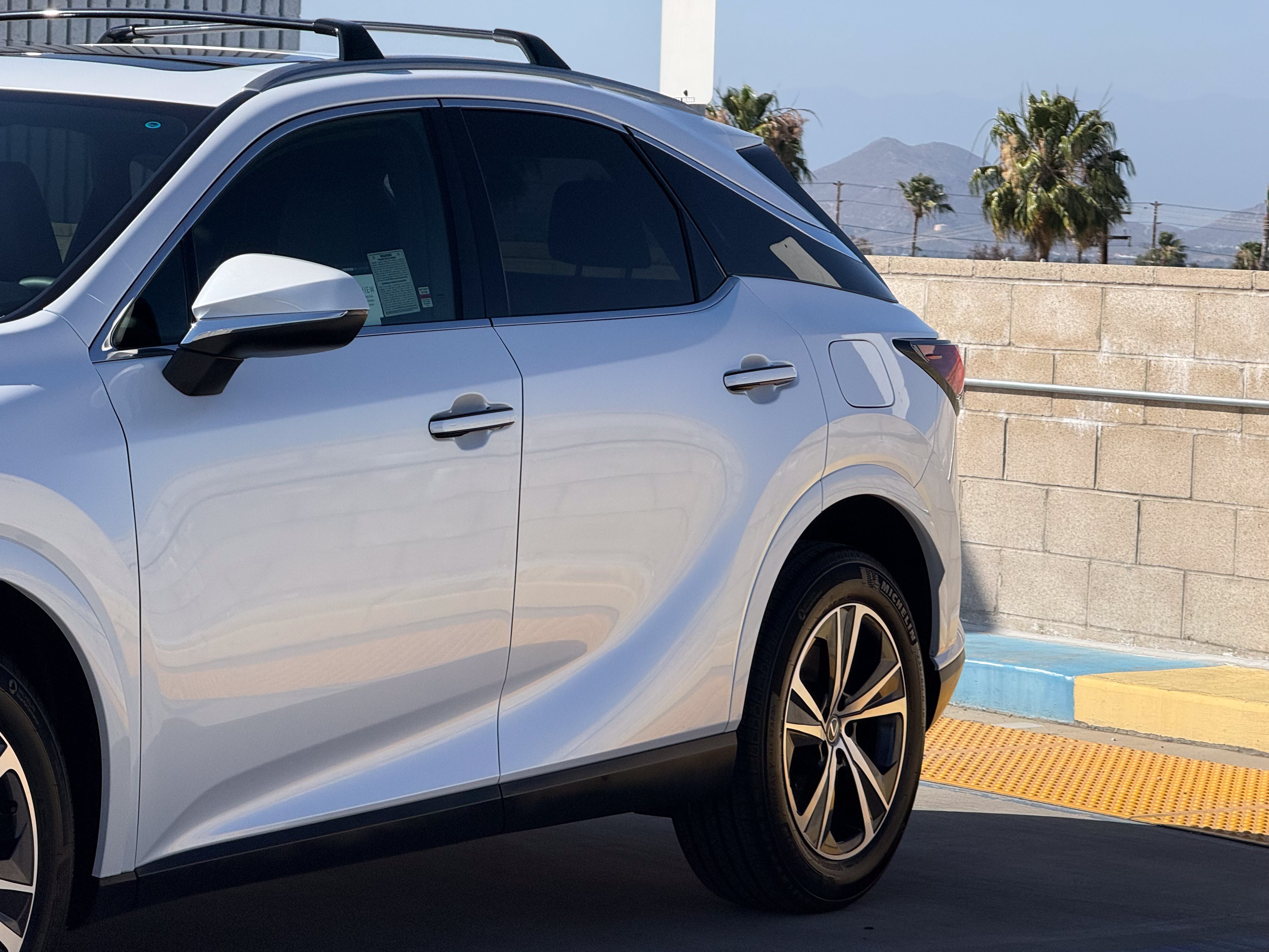 Certified 2025 Lexus RX 350 FWD w/ Technology Package image 8