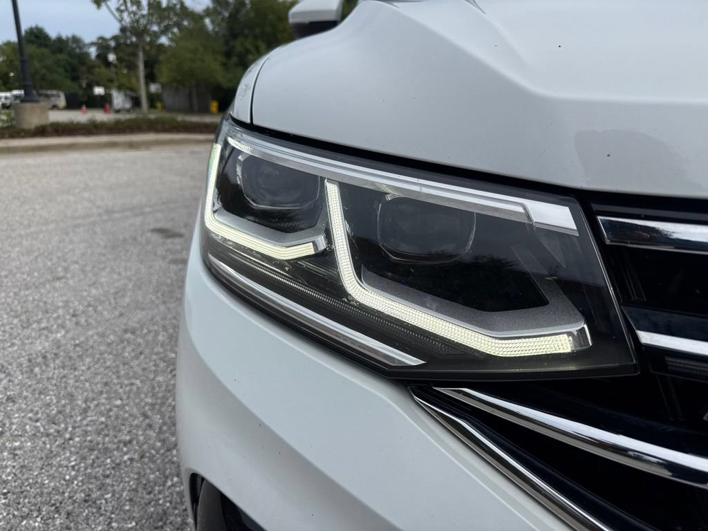 Used 2024 Volkswagen Tiguan SEL R-Line AWD/4WD image 38
