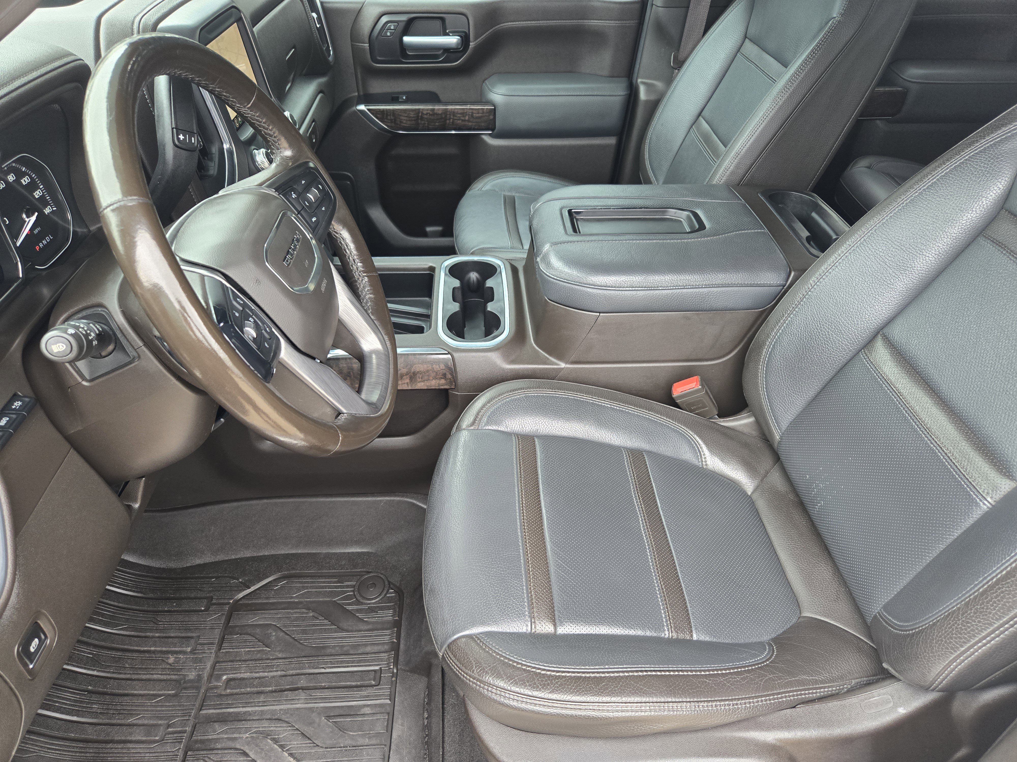 Used 2020 GMC Sierra 3500 Denali w/ Denali Ultimate Package image 9