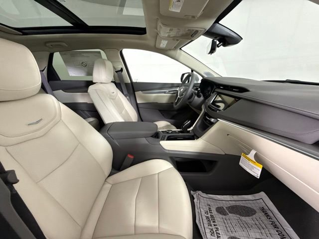 New 2025 Cadillac XT5 Premium Luxury w/ Technology Package FWD image 35