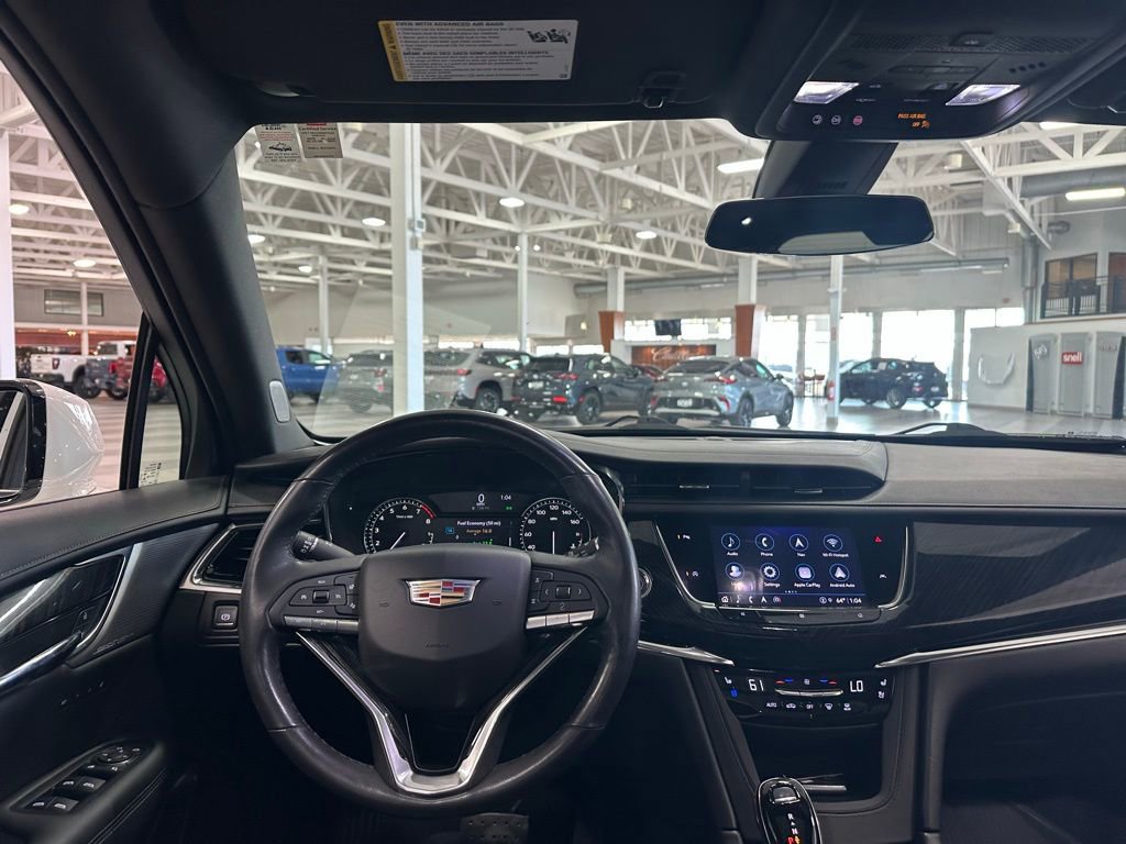 Used 2021 Cadillac XT6 Premium Luxury AWD/4WD image 14