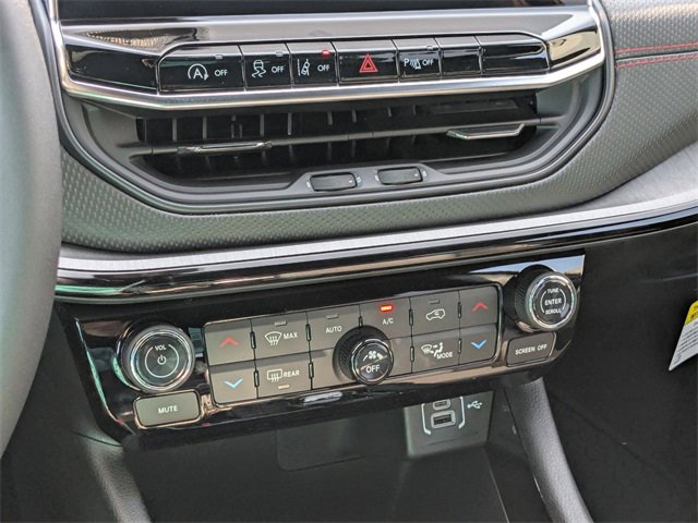 New 2025 Jeep Compass Trailhawk w/ Trailer Tow Group image 22