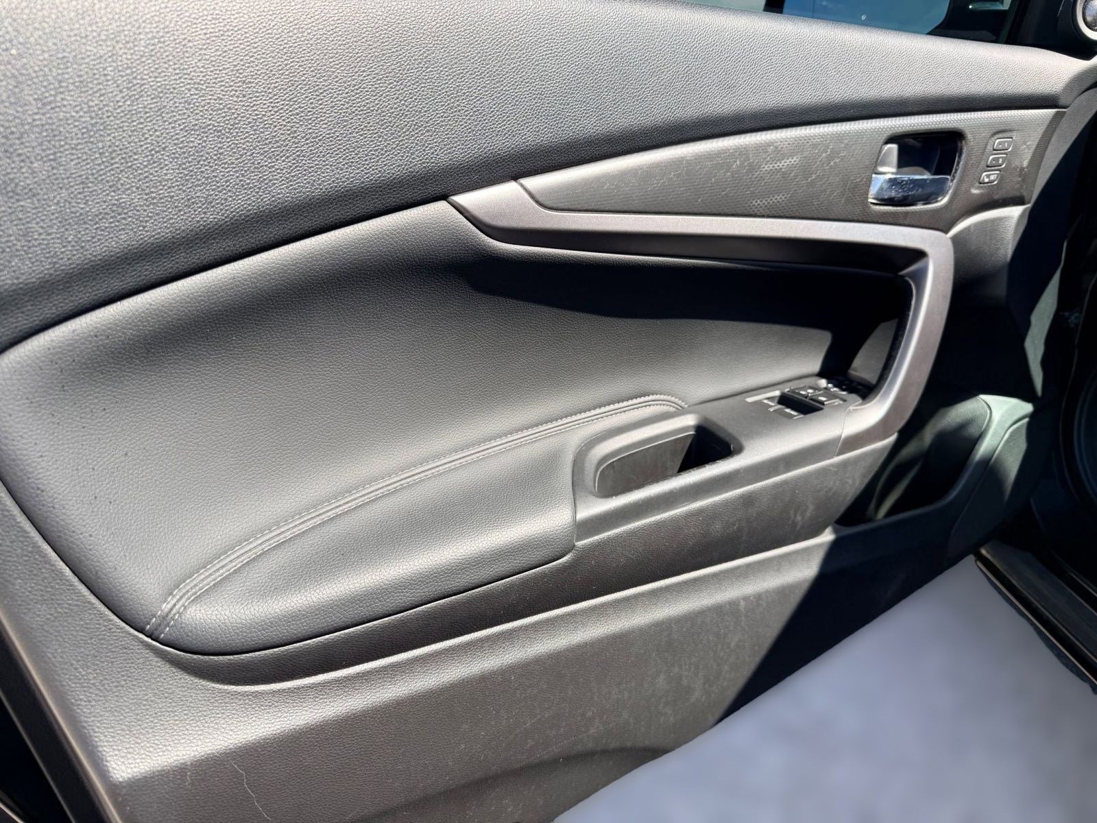 Used 2016 Honda Accord EX-L image 9