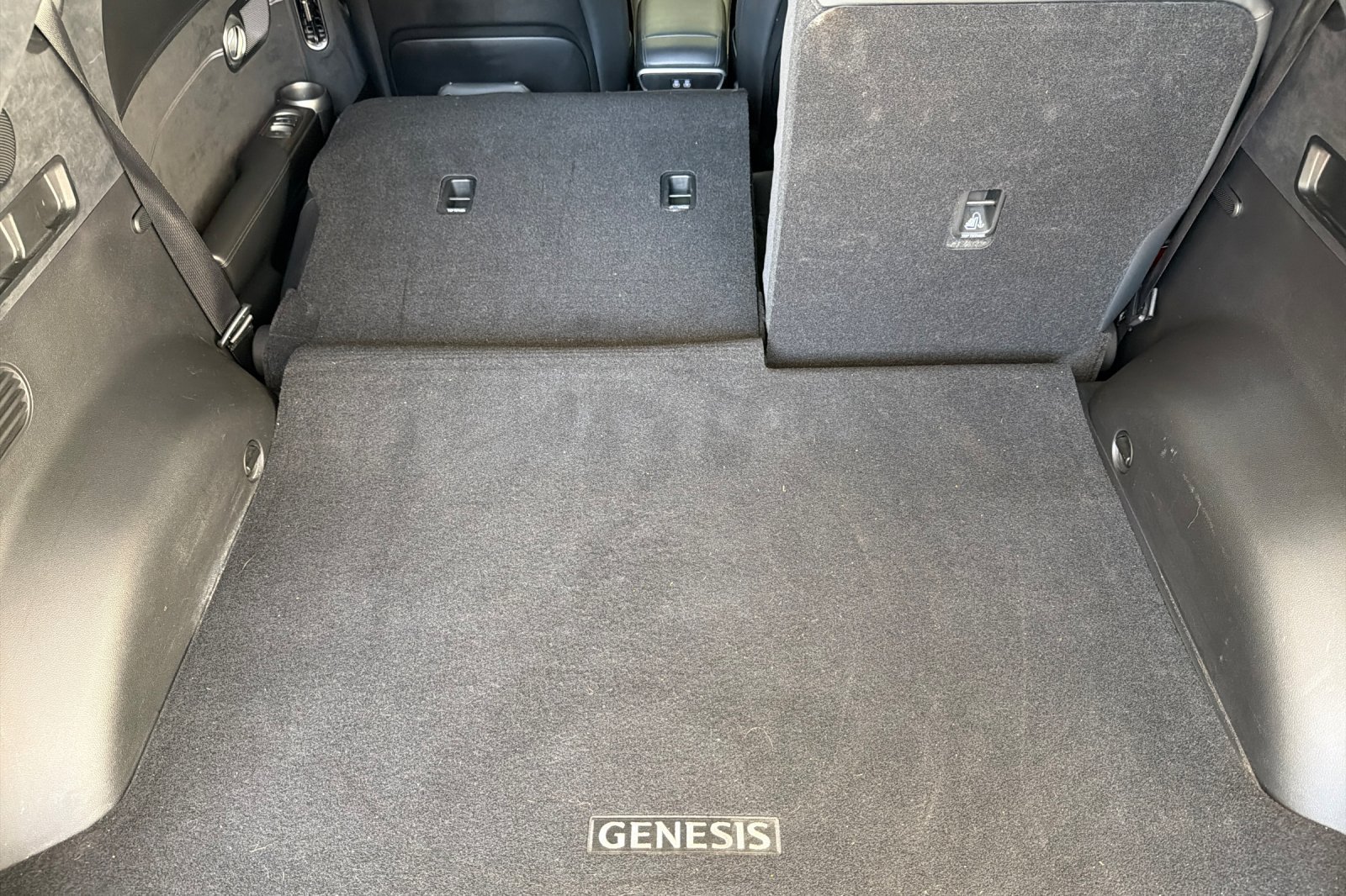 Used 2023 Genesis GV60 Performance AWD/4WD image 19
