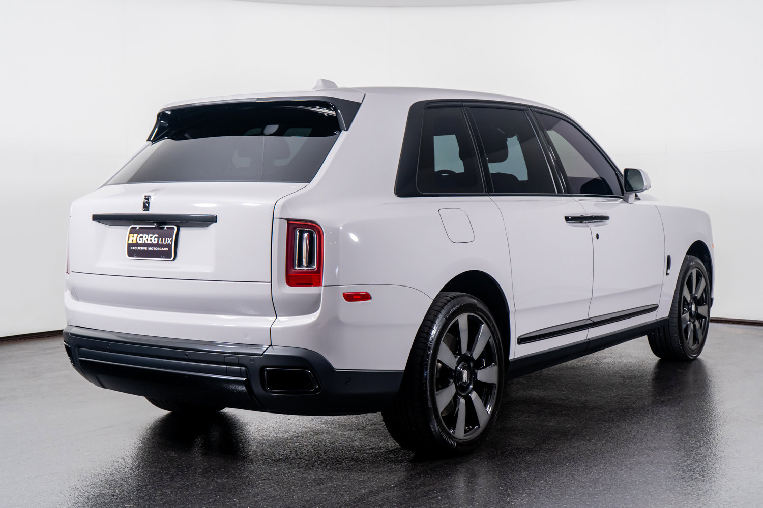 Used 2023 Rolls-Royce Cullinan image 10