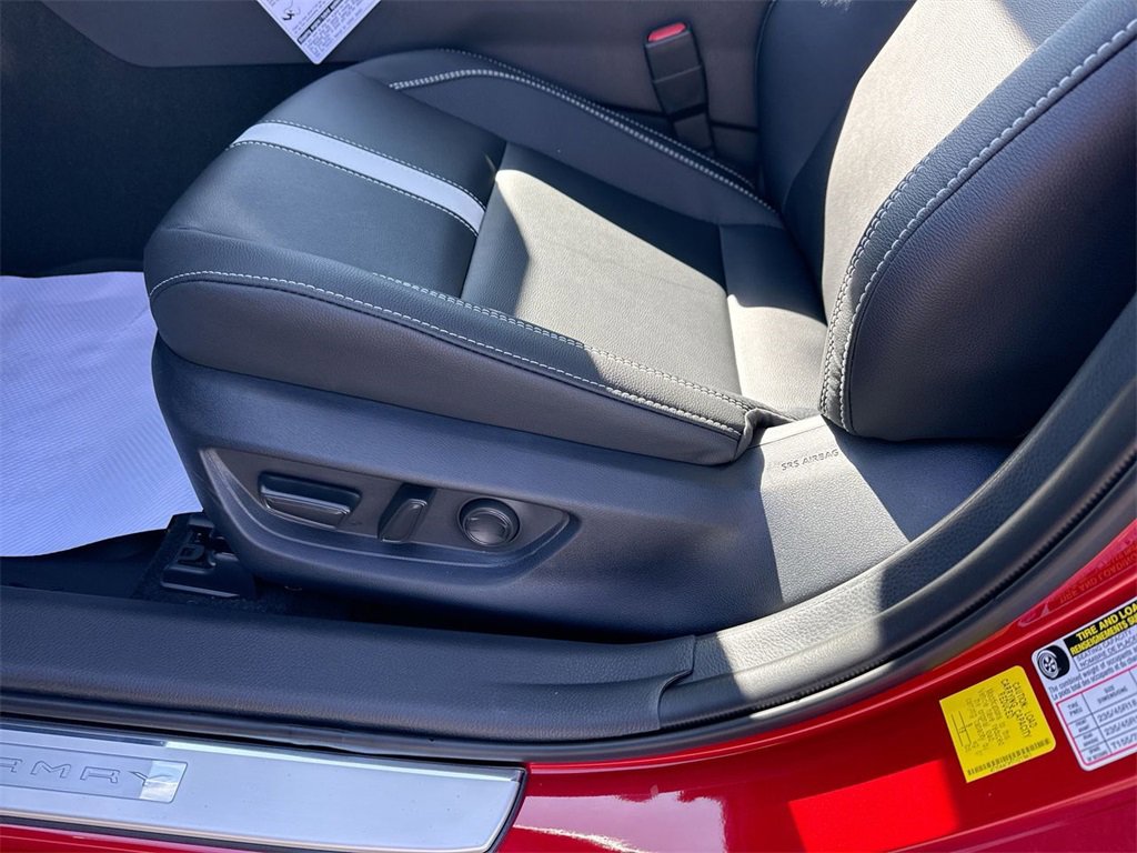 New 2026 Toyota Camry SE image 18
