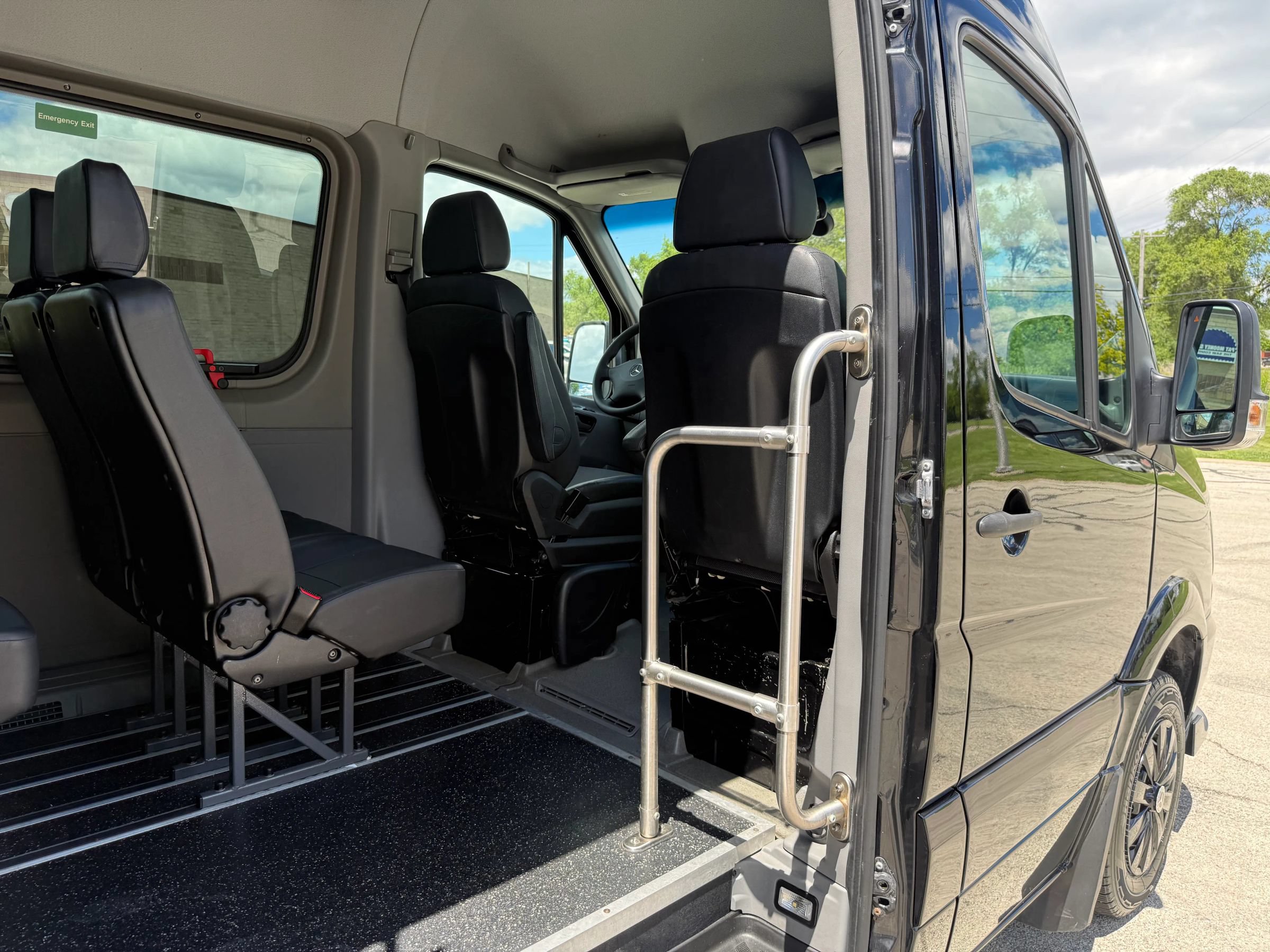 Used 2017 Mercedes-Benz Sprinter 3500 image 23
