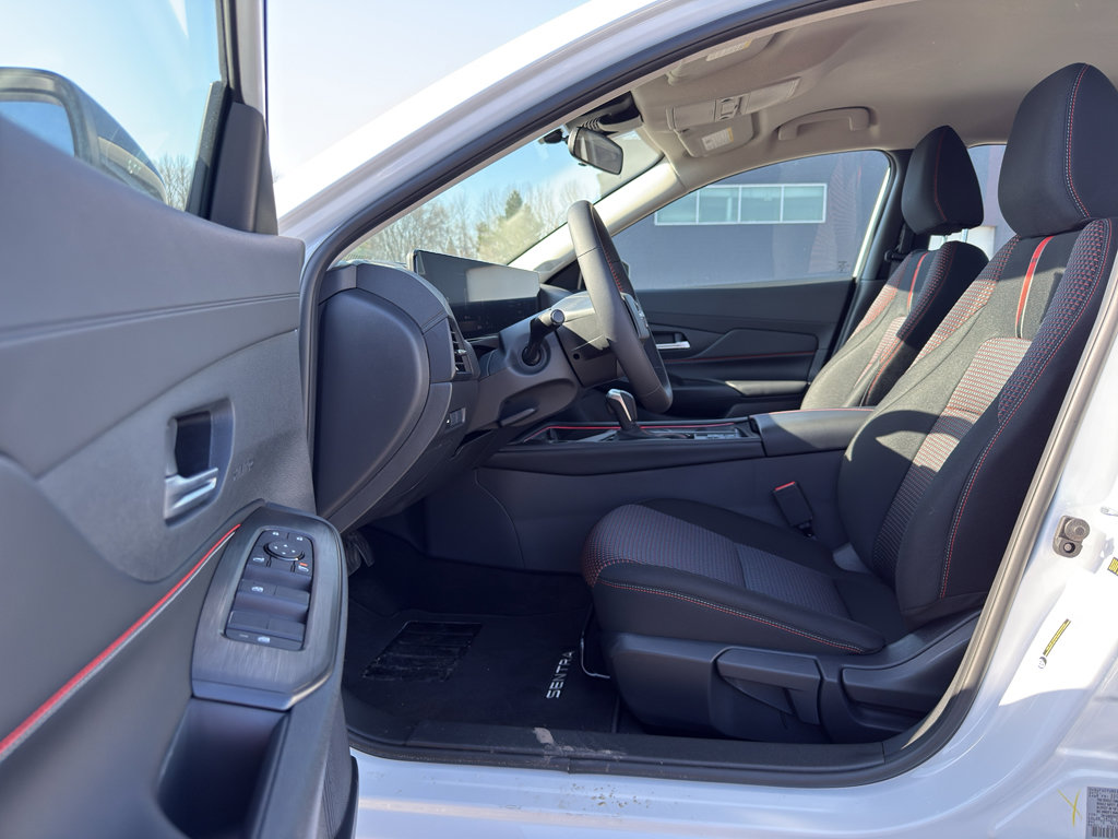 New 2026 Nissan Sentra SR w/ Floor Mat Package FWD image 11