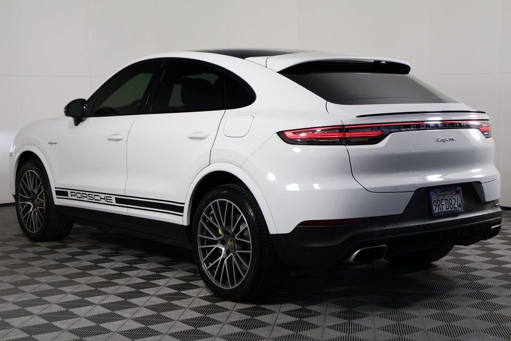 Used 2020 Porsche Cayenne E-Hybrid Coupe w/ Premium Package image 6