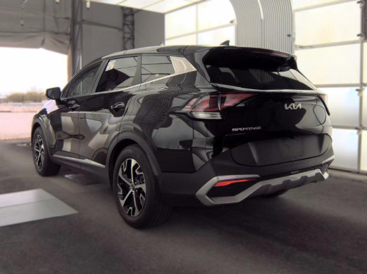 Used 2024 Kia Sportage EX FWD image 2