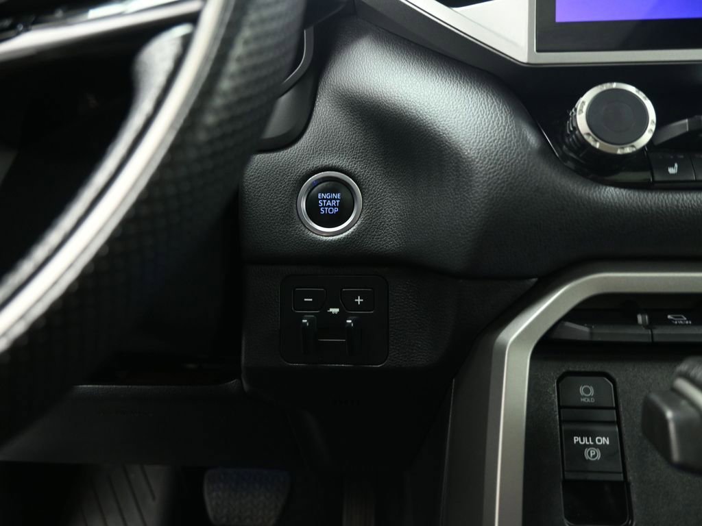 Used 2024 Toyota Tundra Limited image 15