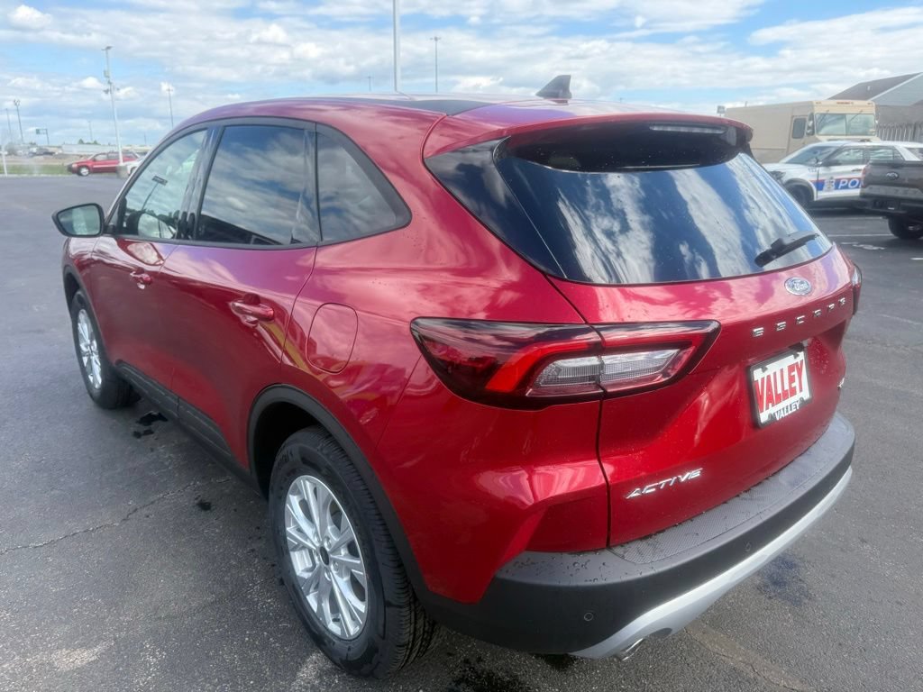 New 2026 Ford Escape Active w/ Active Premium Tech Pack AWD/4WD image 5