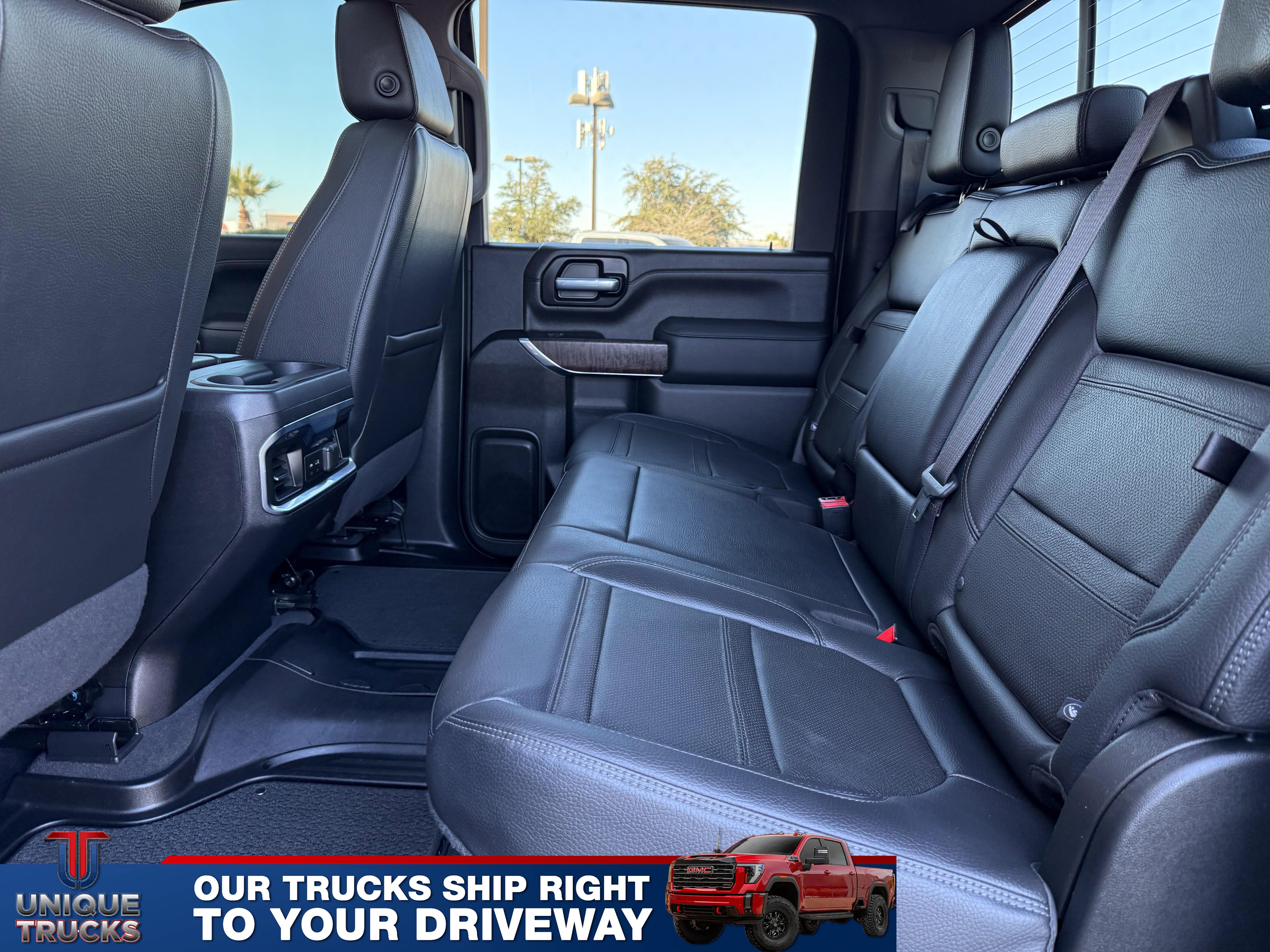Used 2022 GMC Sierra 2500 Denali w/ Denali Ultimate Package AWD/4WD image 23