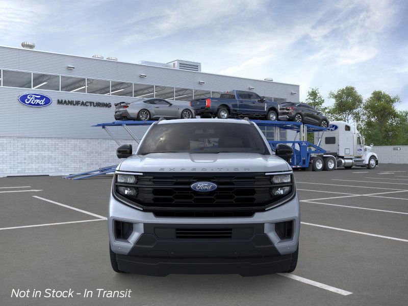 New 2025 Ford Expedition Active image 6