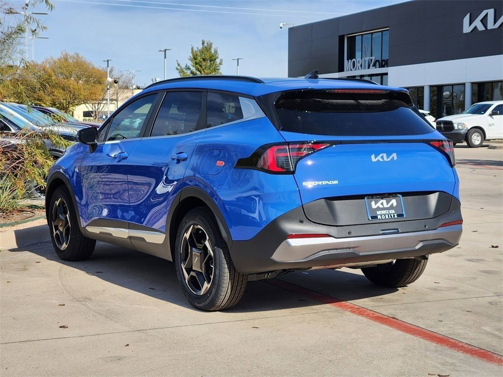 New 2026 Kia Sportage EX w/ EX Panorama Roof Package image 3