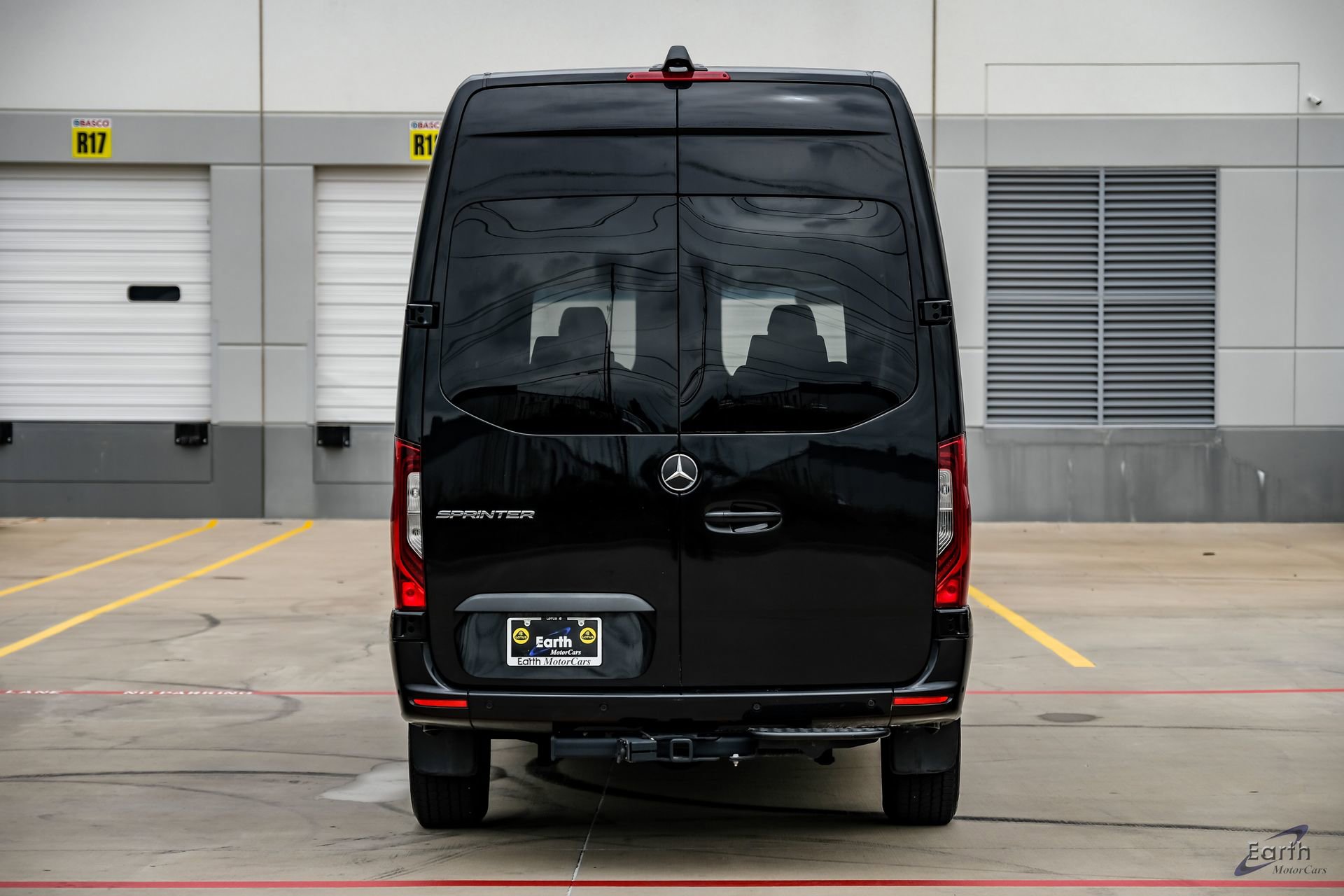 Used 2024 Mercedes-Benz Sprinter 2500 image 12