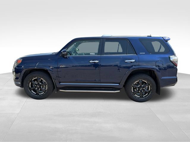 Used 2024 Toyota 4Runner Limited AWD/4WD image 4