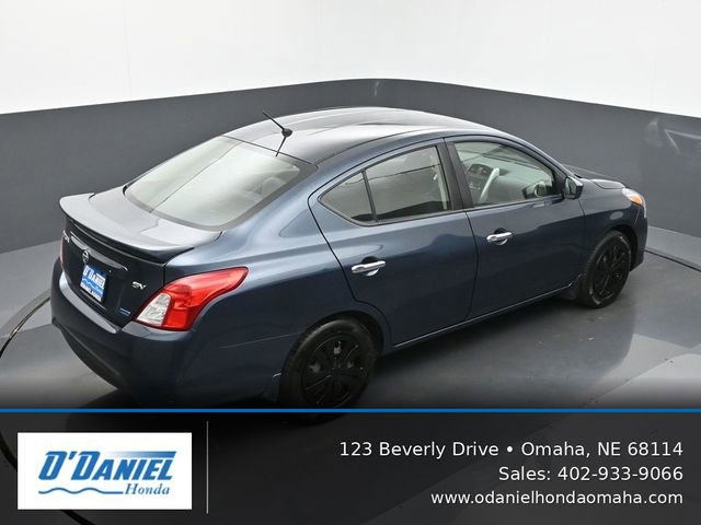 Used 2015 Nissan Versa SV FWD image 18