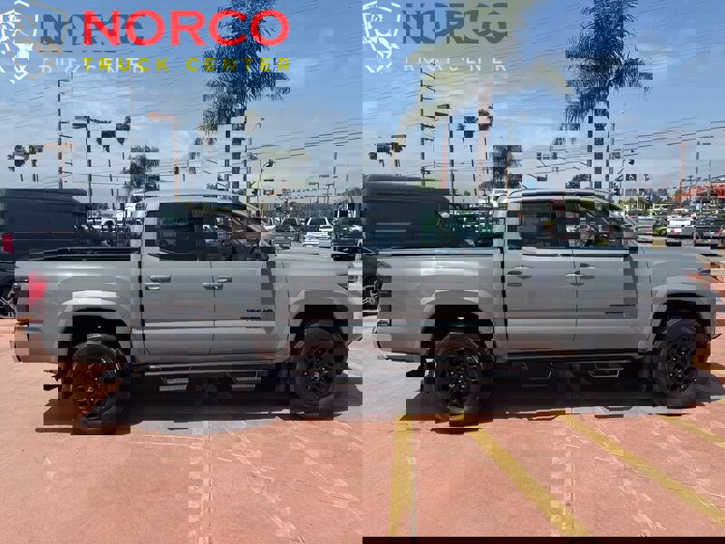 Used 2021 Toyota Tacoma SR5 w/ Blackout Package (TMS) image 1