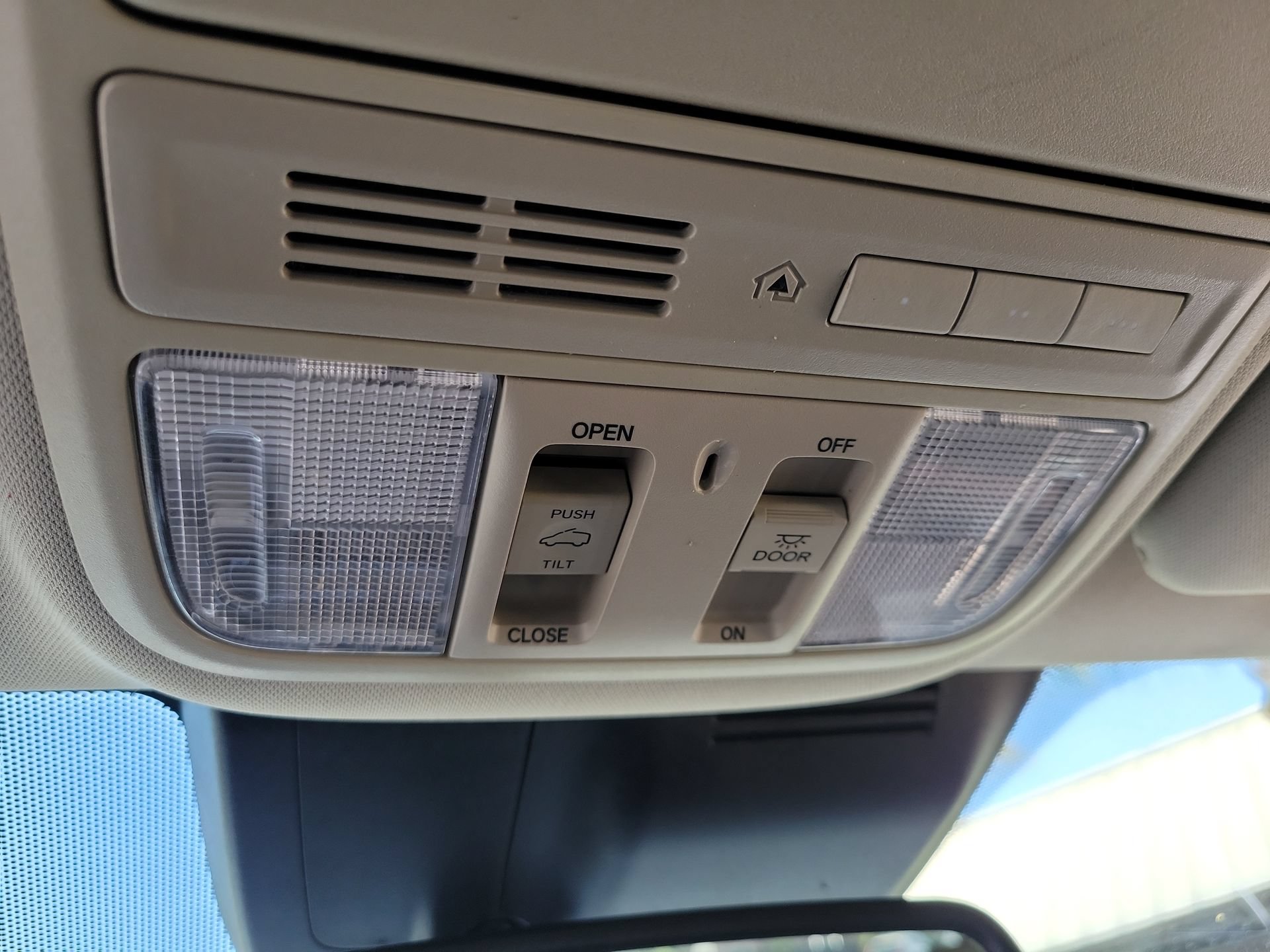 Used 2020 Honda CR-V Touring image 20
