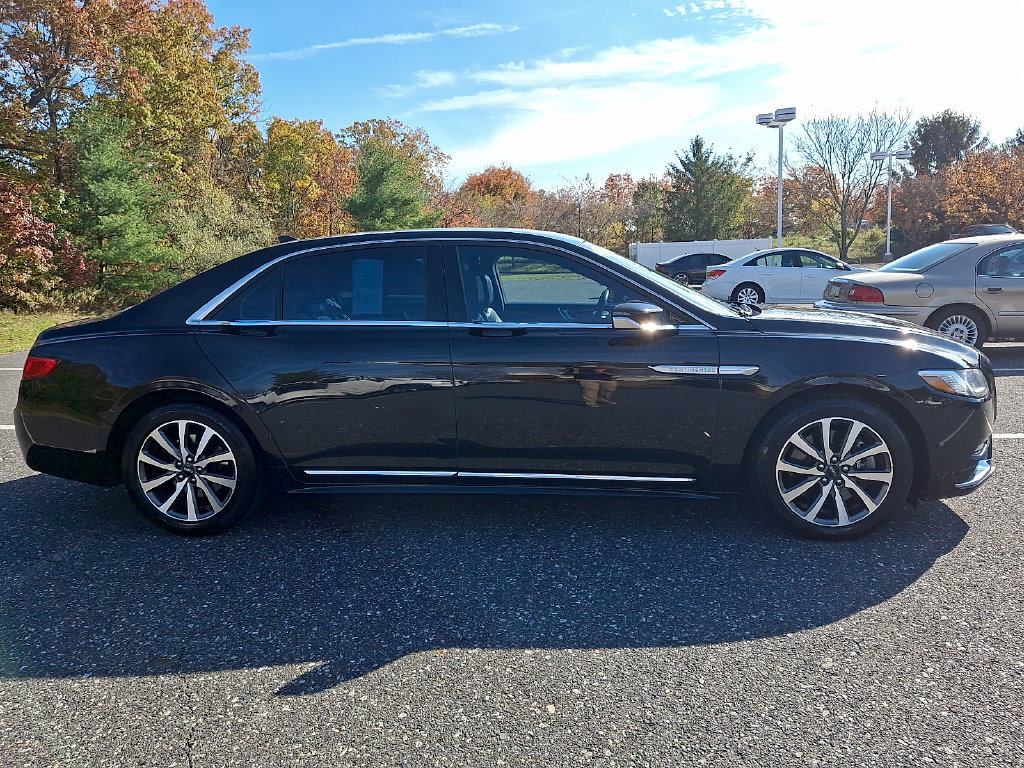 Used 2019 Lincoln Continental Premiere AWD/4WD image 8