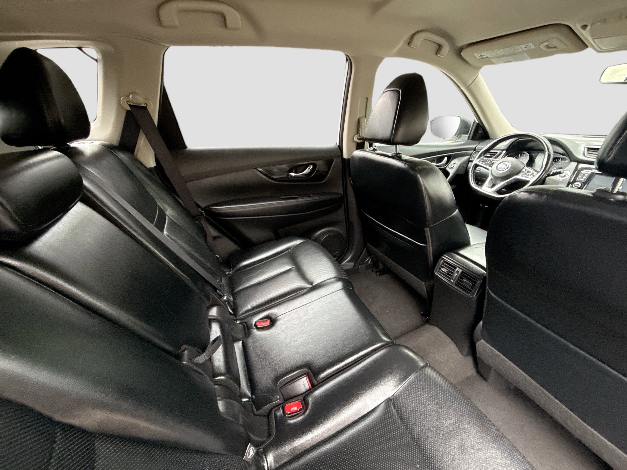 Used 2017 Nissan Rogue SL image 27