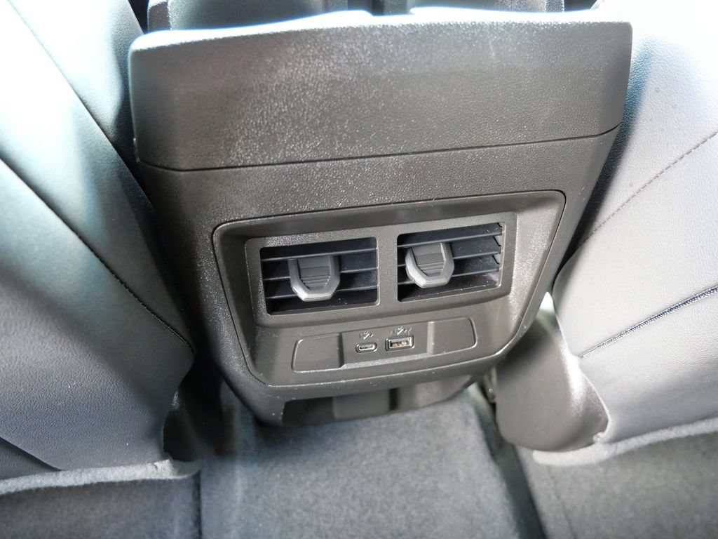 Used 2024 GMC Canyon Elevation w/ Elevation Premium Package AWD/4WD image 20