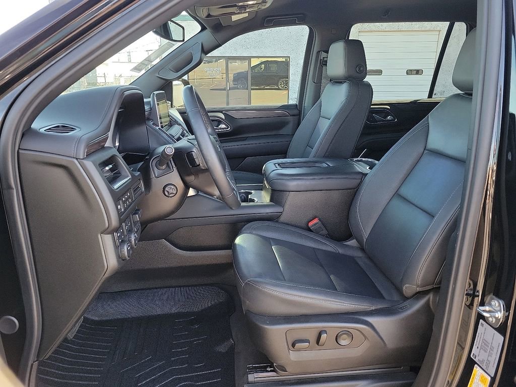 Used 2024 Chevrolet Tahoe Z71 w/ Luxury Package image 10