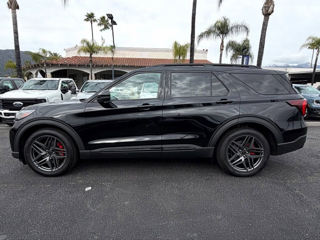 Used 2026 Ford Explorer ST image 5
