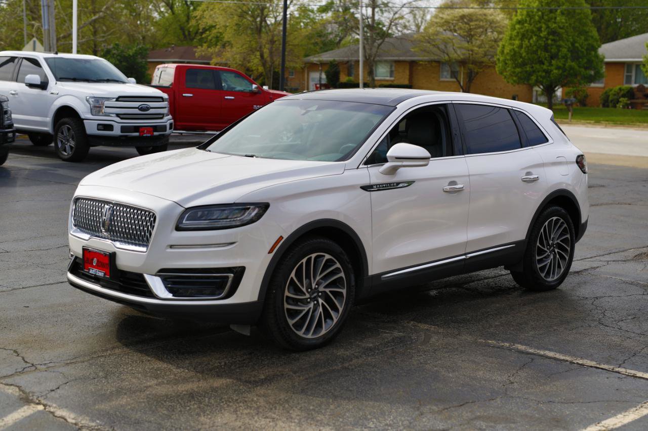 Used 2019 Lincoln Nautilus Reserve image 3