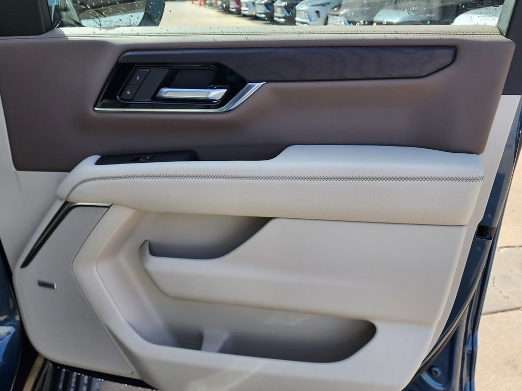 New 2026 GMC Yukon XL Denali w/ Sun & Power Step Package image 43