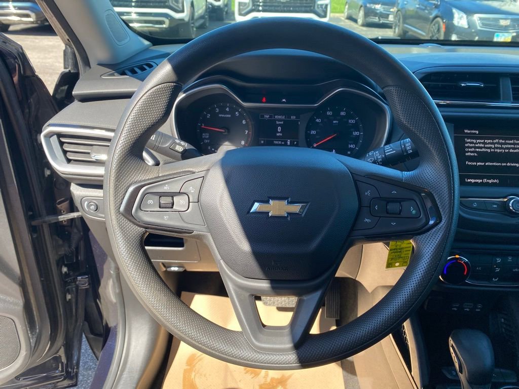 Used 2021 Chevrolet TrailBlazer LS FWD image 13
