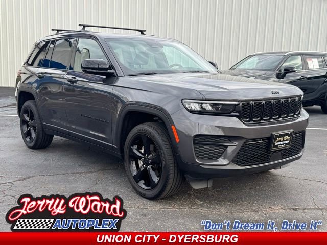 Used 2023 Jeep Grand Cherokee Altitude
