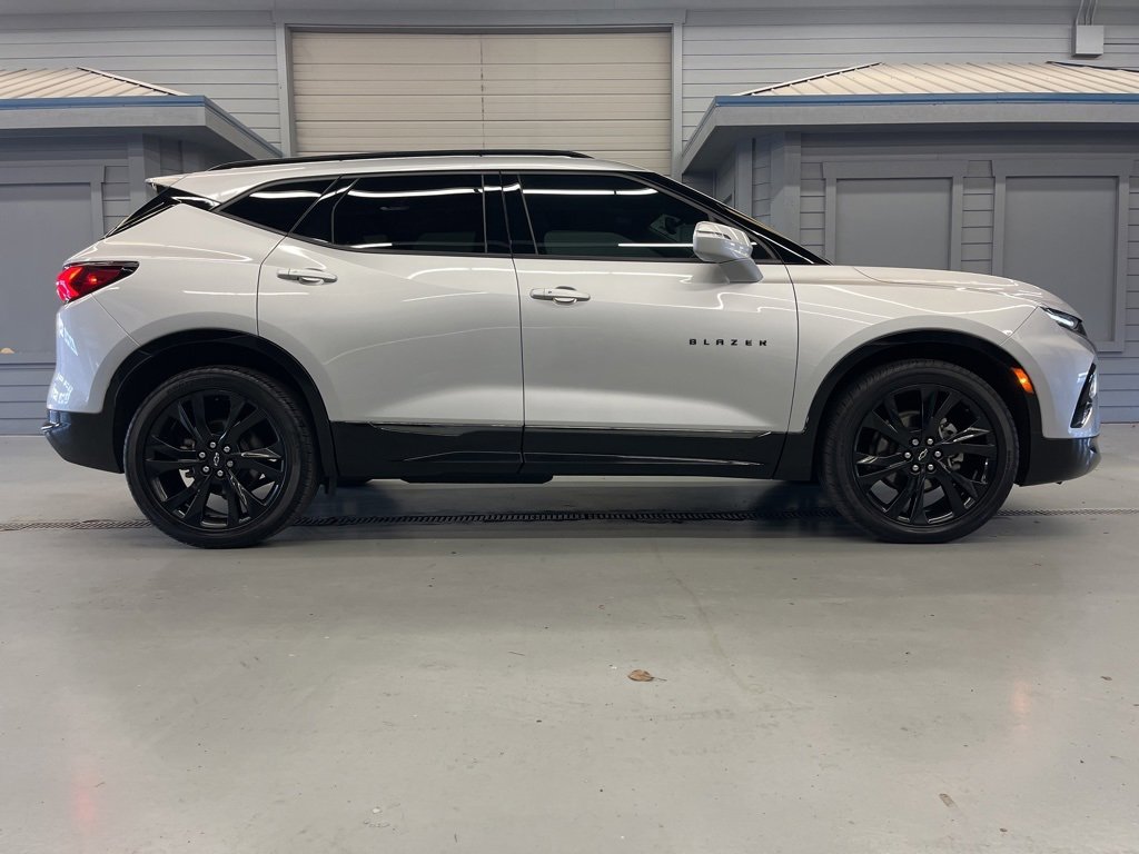 Used 2019 Chevrolet Blazer RS w/ Sun and Wheels Package image 8