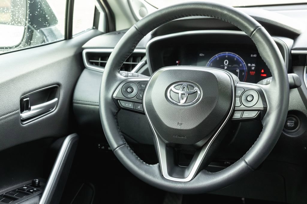 Certified 2024 Toyota Corolla Cross XLE w/ Convenience Package image 28
