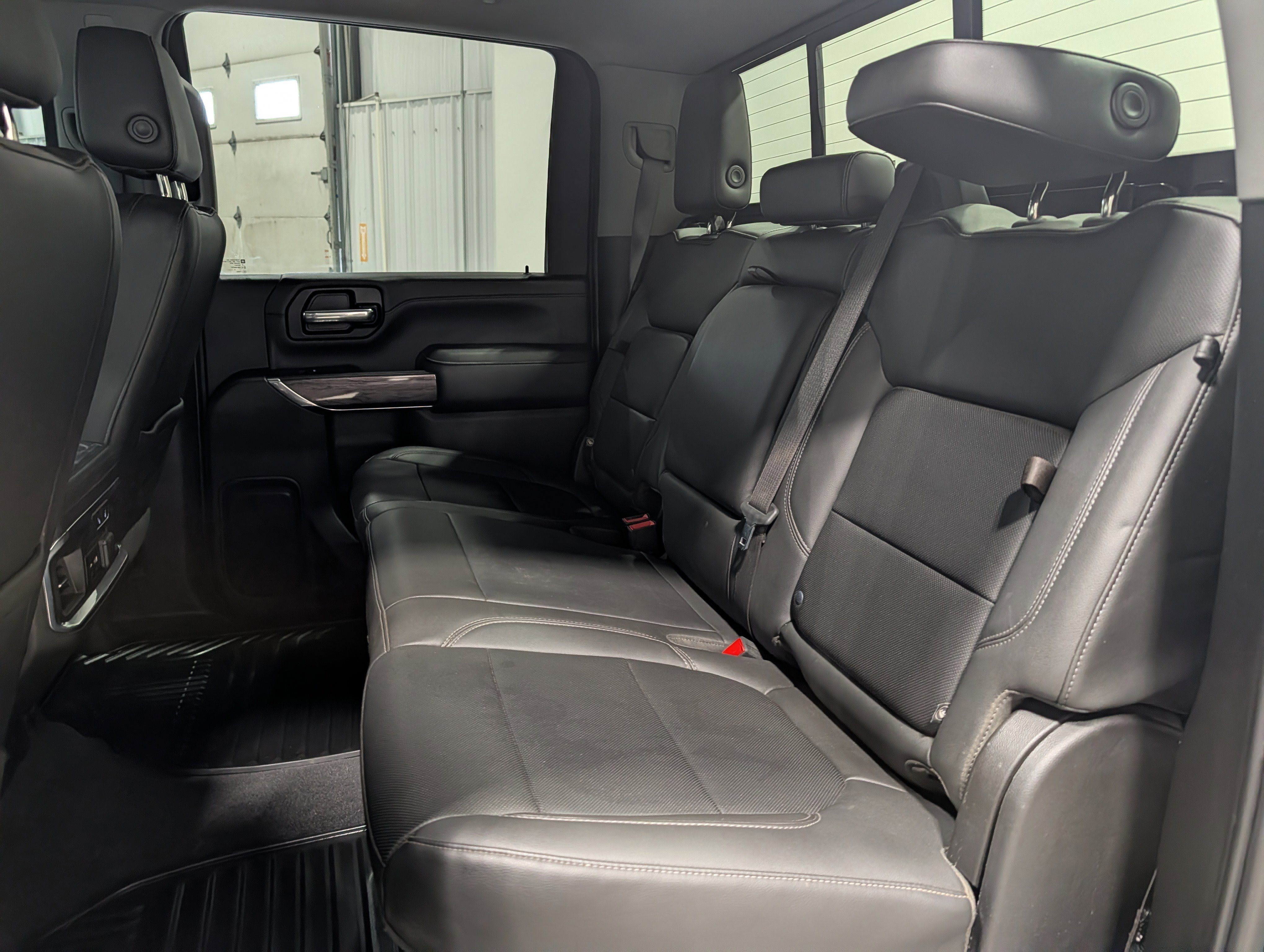 Used 2020 Chevrolet Silverado 2500 LTZ w/ LTZ Premium Package AWD/4WD image 18