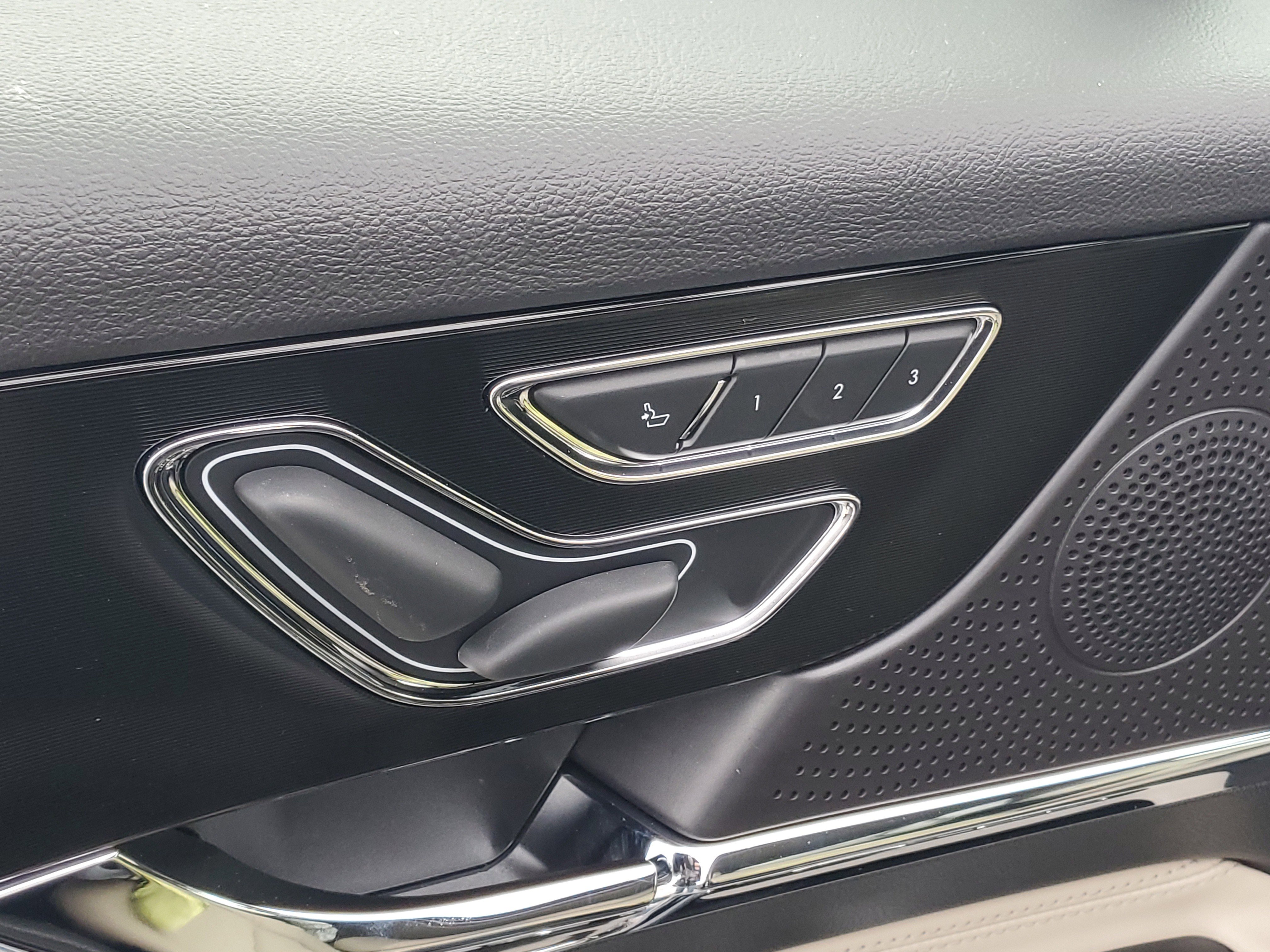 New 2025 Lincoln Corsair Reserve w/ Jet Appearance Package image 9