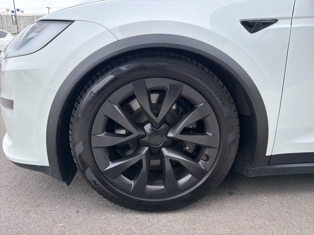 Used 2023 Tesla Model X Plaid image 4