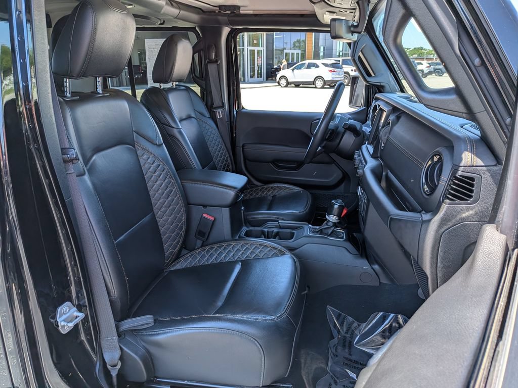 Used 2023 Jeep Gladiator Overland AWD/4WD image 21