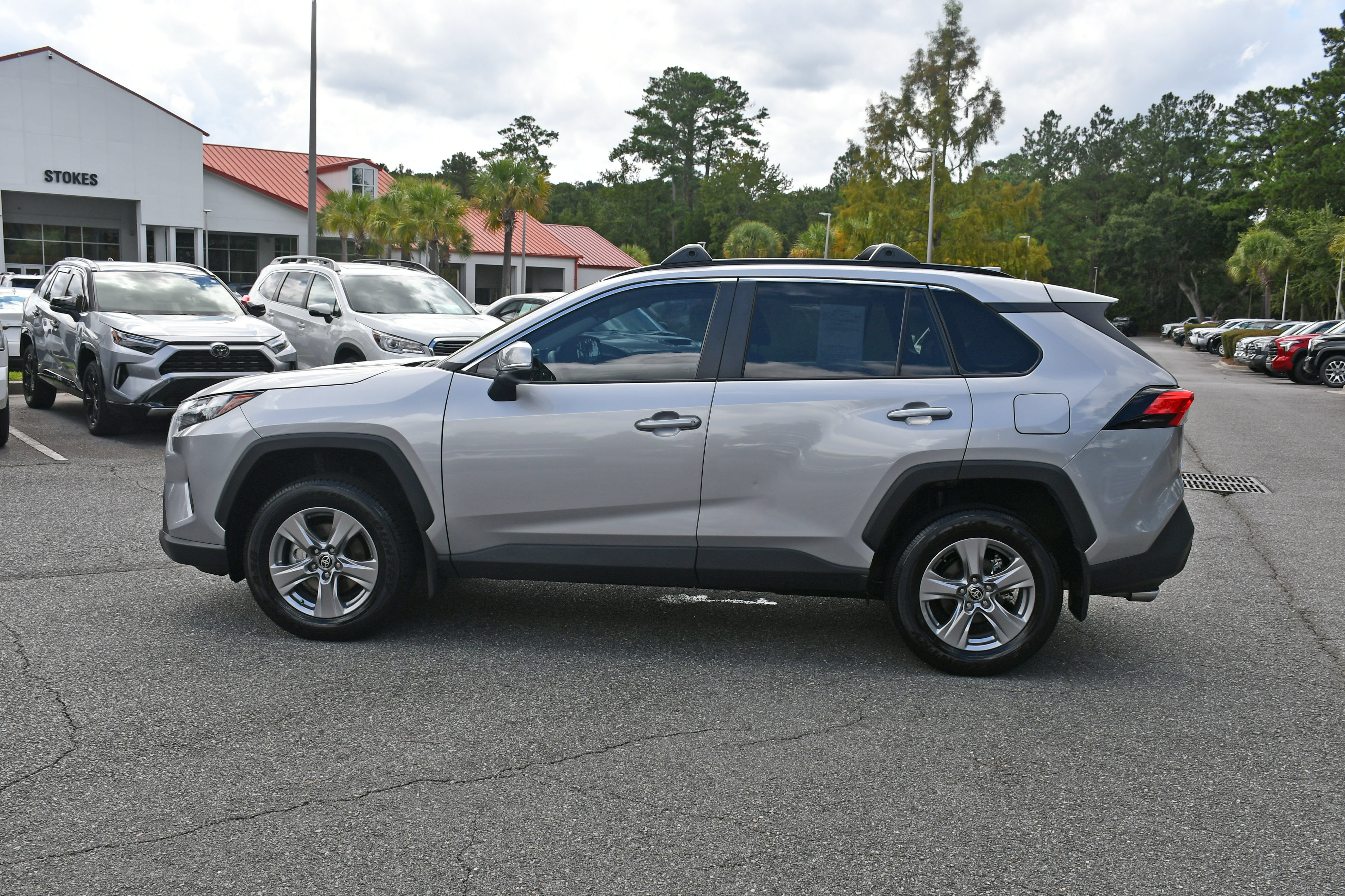 Certified 2025 Toyota RAV4 XLE FWD image 2