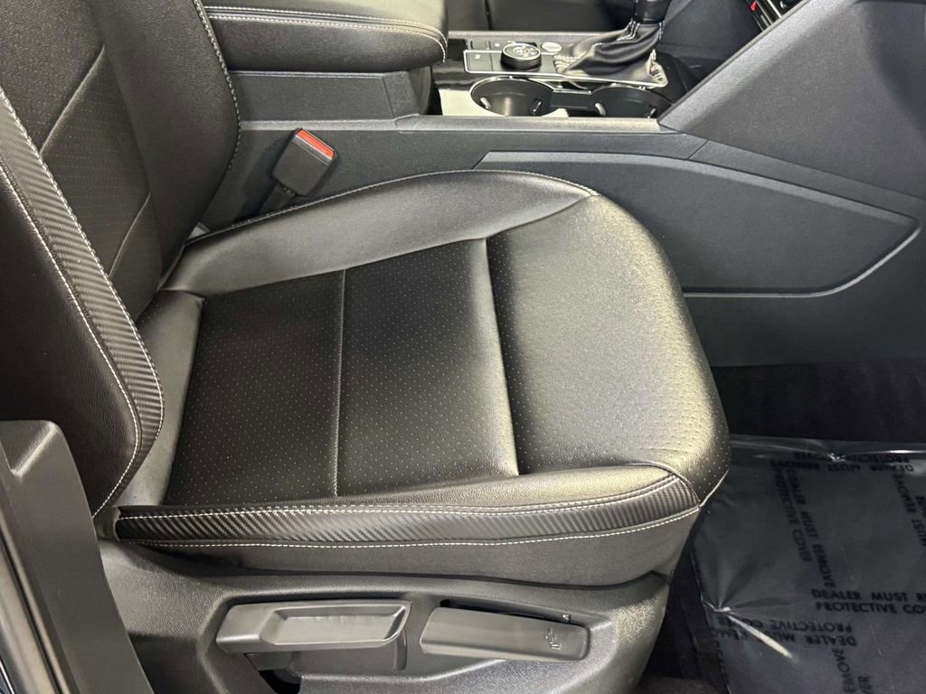 Used 2022 Volkswagen Atlas Cross Sport SE image 11